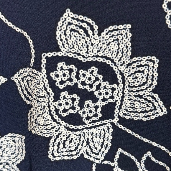 Snap Navy & White Floral Fit & Flare Skater Dress - Size Medium - Picture 4 of 8